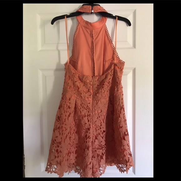 Backless romper - Picture 2 of 2